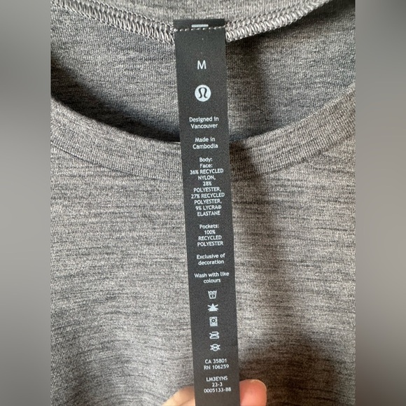 Lululemon Surge Warm Long Sleeve Shirt with thumb holes and zip pocket - Picture 11 of 11